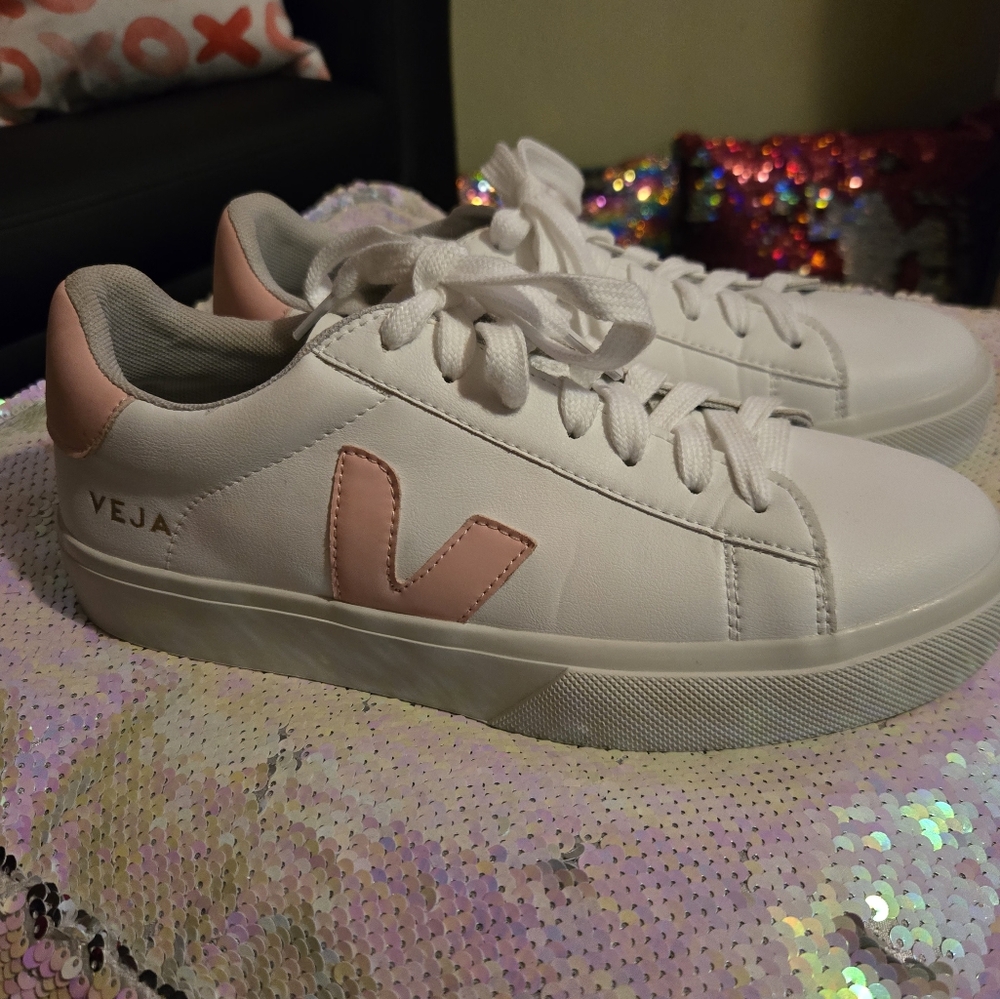 Veja Sneakers